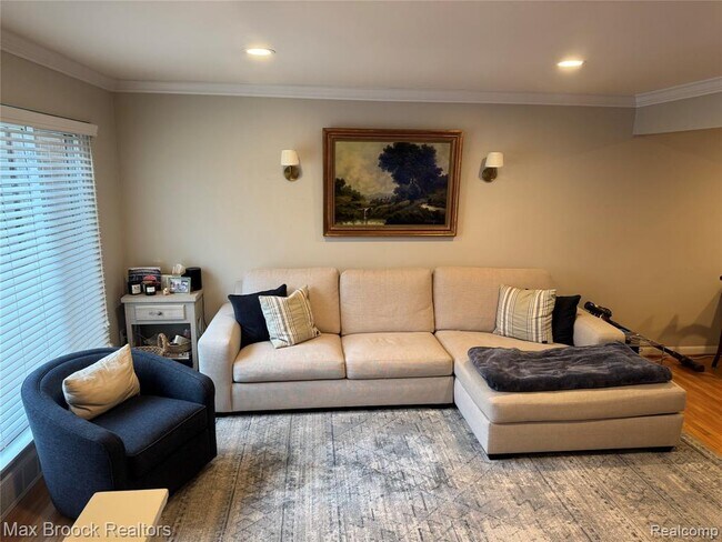 Foto del edificio - 383 W Brown St