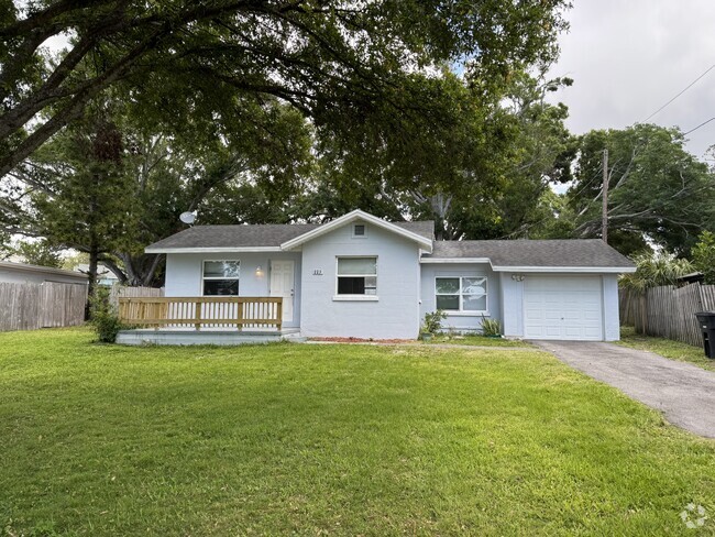 Building Photo - 223 S Hillcrest Ave