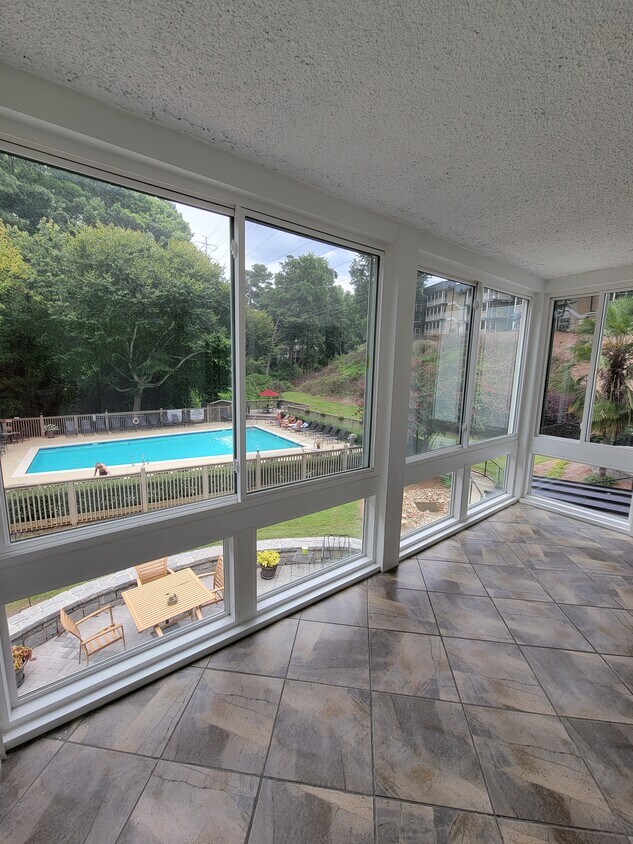 Foto principal - 1445 Monroe Dr NE