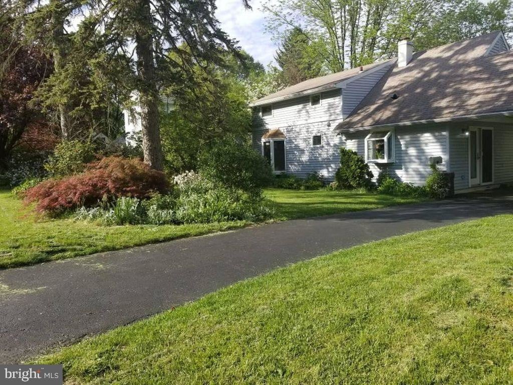 Primary Photo - 30 Devonwood Rd