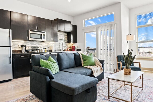 Building Photo - 2901 Indiana St