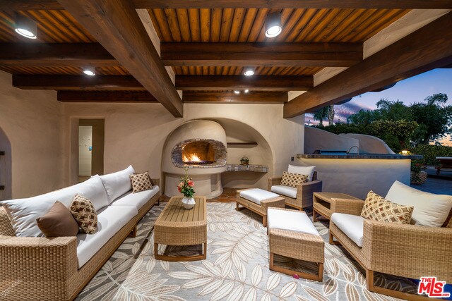 Building Photo - 20781 Big Rock Dr