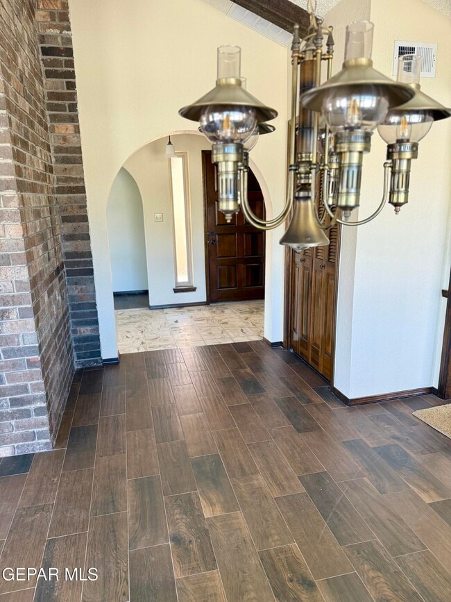 Building Photo - 7121 Gran Vida Dr