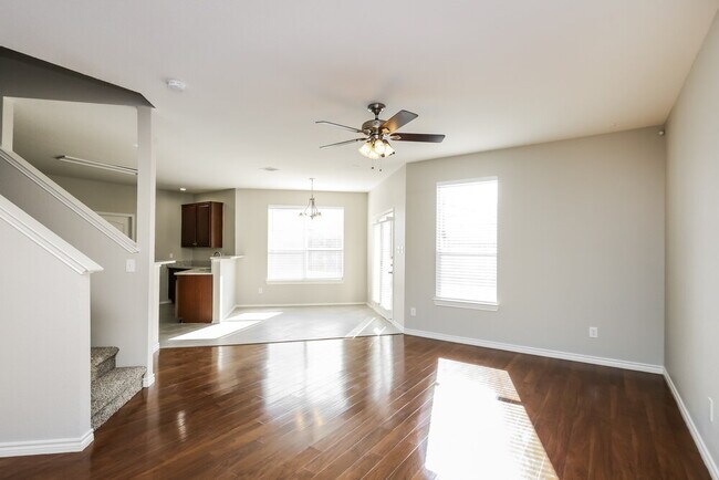 Building Photo - 8409 Star Thistle Dr