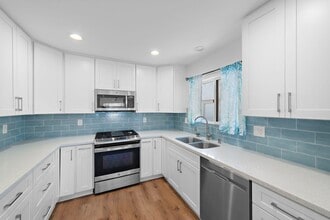 Building Photo - 137 Avenida Mateo