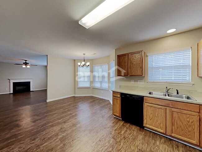 Foto del edificio - 4227 Springhaven Dr