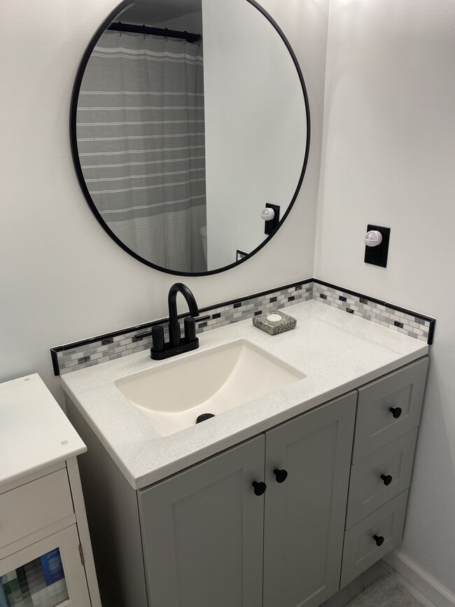 Bathroom - 103 Haverford Ct