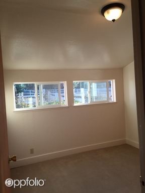 Building Photo - 5370 Hessel Rd