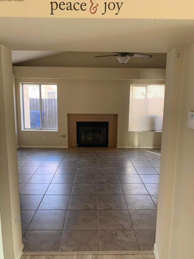 Building Photo - 1528 Windermere Ct