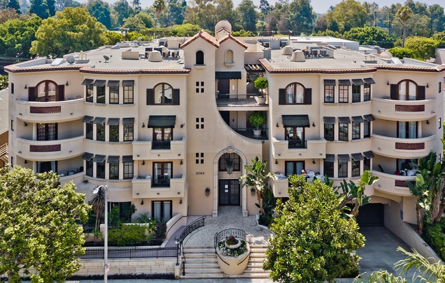 Building Photo - 10364 Almayo Ave