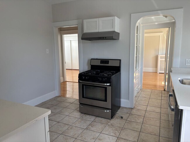 Building Photo - No Brokers Fee. All New, Private Porch, La...