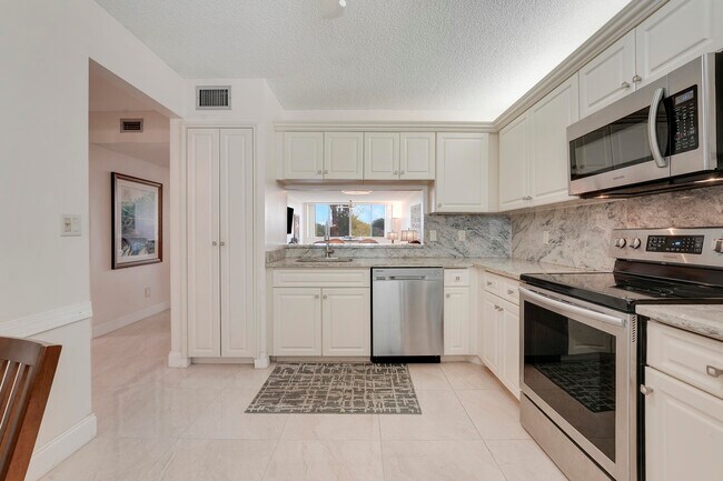 Foto del edificio - 6698 10th Ave N