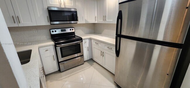 Foto del edificio - 8500 SW 212th St