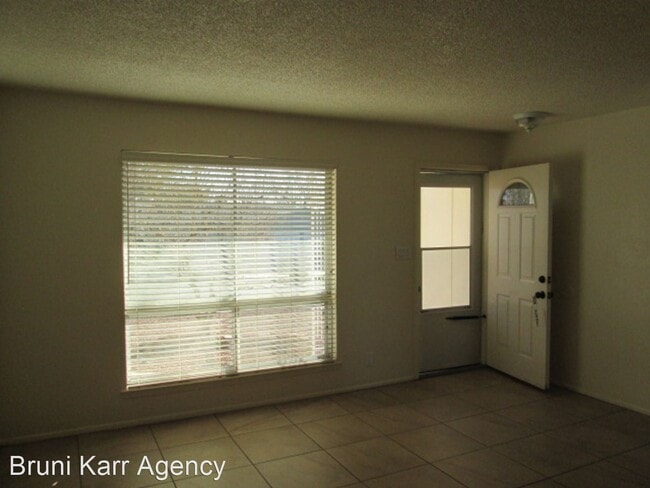 Foto del edificio - 3 br, 2 bath House - 13407 Auburn Ave NE