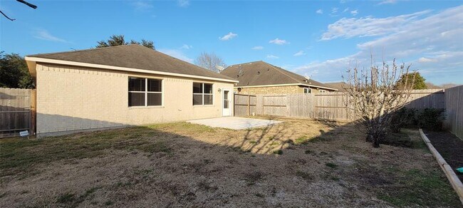 Building Photo - 12908 Southern Valley Dr