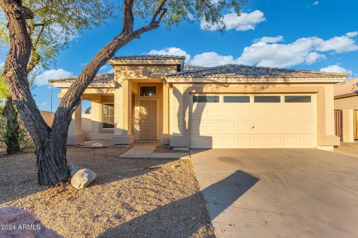 Primary Photo - 25014 N 68th Ave