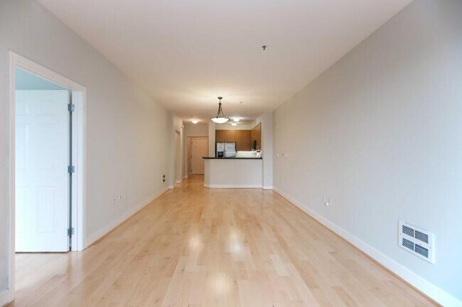 Building Photo - 2 bedroom in San Francisco CA 94109