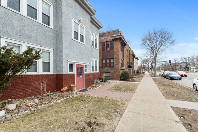 Foto del edificio - 3241 Lyndale Ave S