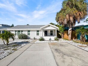 Building Photo - 56 44th Ave