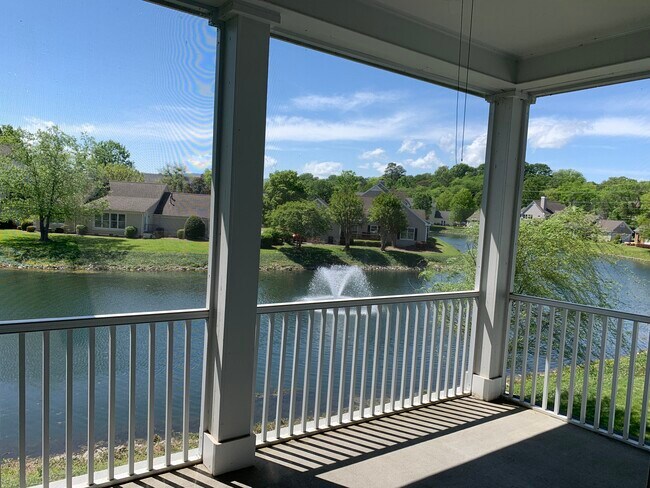 Building Photo - 1420 Heritage Landing Dr