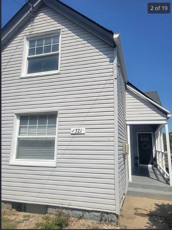 Foto del edificio - 1321 5th Ave