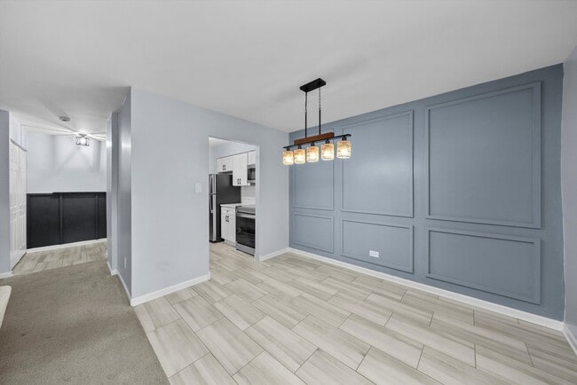 Building Photo - 3241 50th Ct