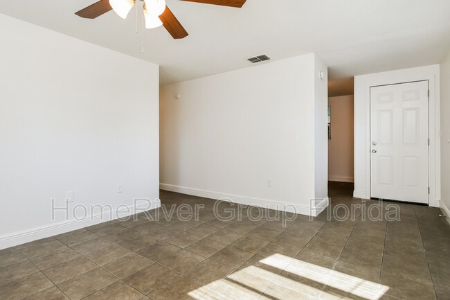 Foto del edificio - 230 4th St