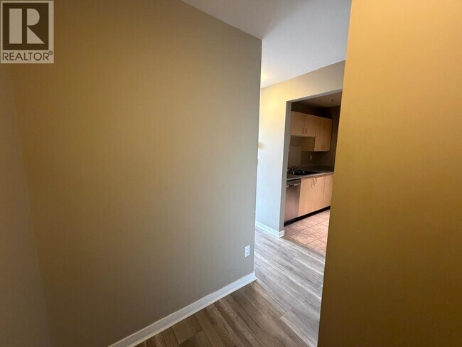 Photo du bâtiment - 1010 Howe St