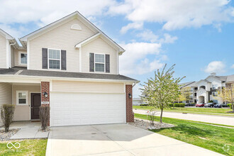 Building Photo - 9651 Calamus Dr