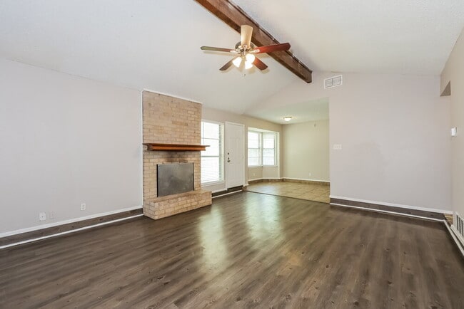 Building Photo - 7517 Marlinda Cir