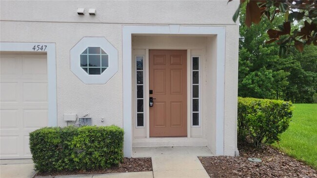Foto del edificio - 4547 Ashburn Square Dr