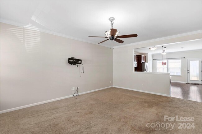 Building Photo - 361 Battery Cir