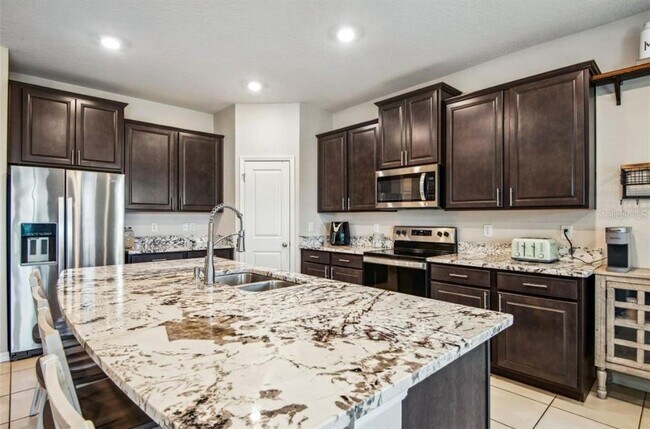 Building Photo - 8341 Bower Bass Cir