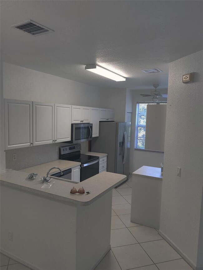 Building Photo - 4047 NW 92nd Ave