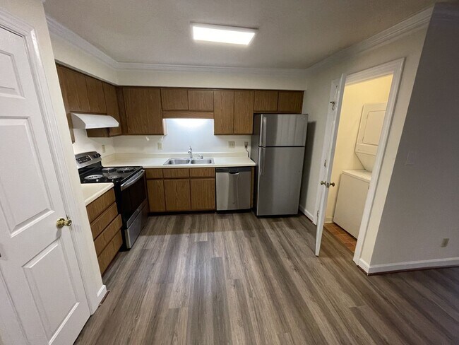Foto del edificio - 2 Bedroom 2 Bathroom Condo!