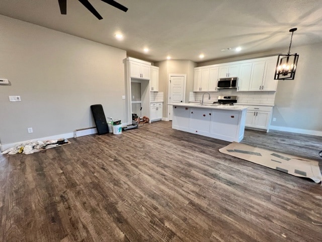 Building Photo - 2735 S Olive Ct