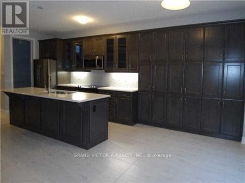 Building Photo - 288 Fellowes Crescent