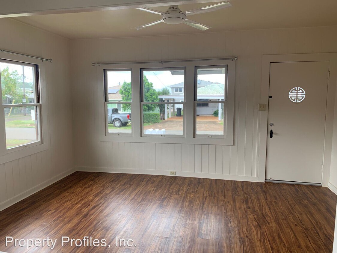 Primary Photo - 4114 Kilauea Ave