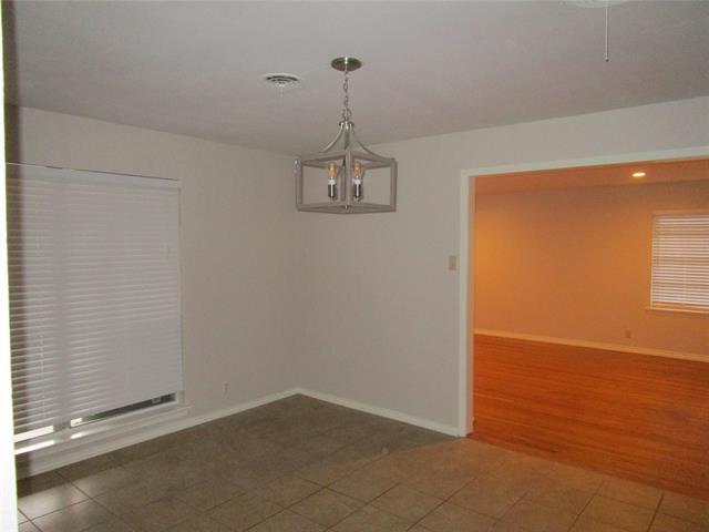 Foto del edificio - 7128 Clemson Dr