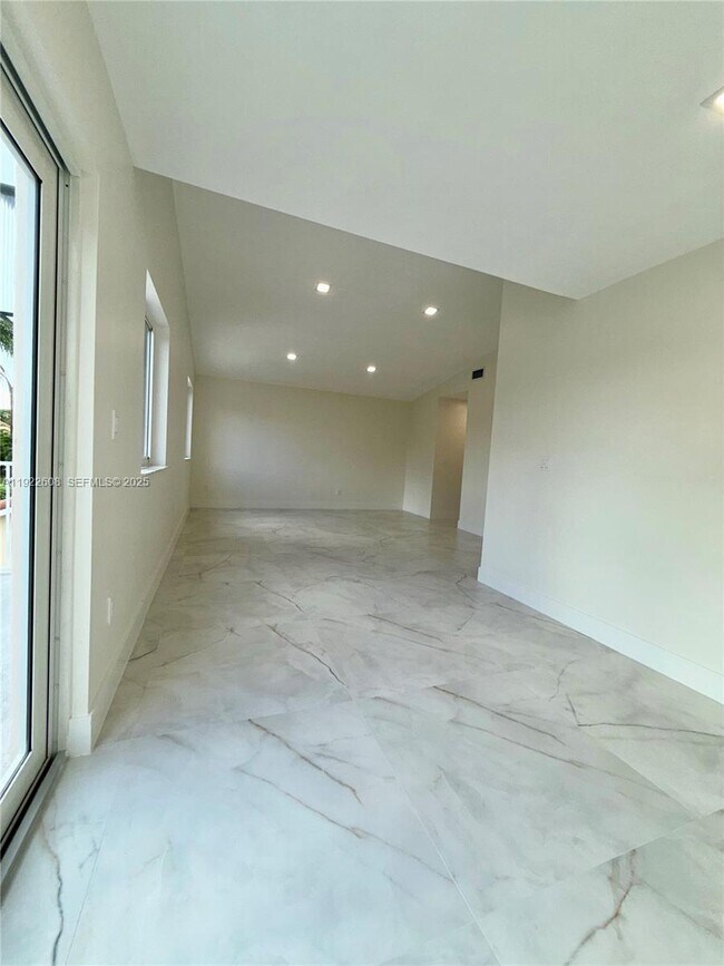 Foto del edificio - 15254 SW 109th St