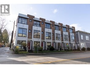 Building Photo - 682 W 16th Ave