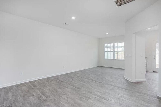 Foto del edificio - 1154 Evelynnview Ln