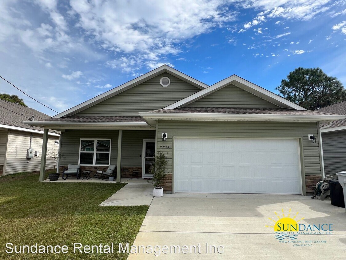 Foto principal - 3 br, 2 bath House - 2240 Tom Street