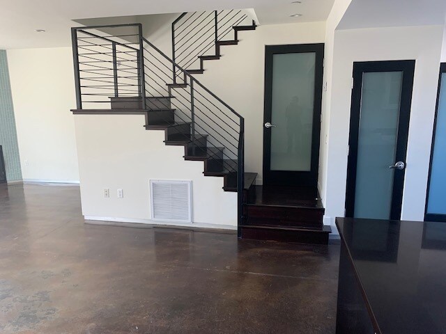 Building Photo - 760 Washington Blvd