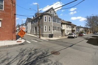 Primary Photo - 23 Park St