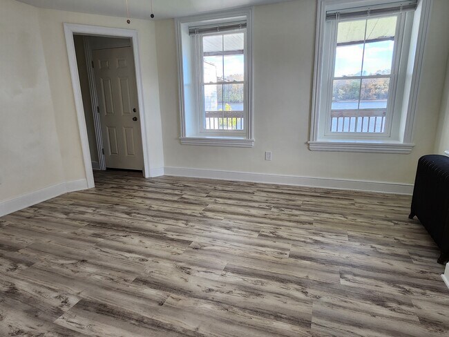 BR - 500 Radcliffe St