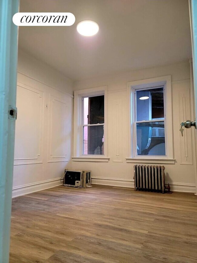 Foto del edificio - 5323 8th Ave