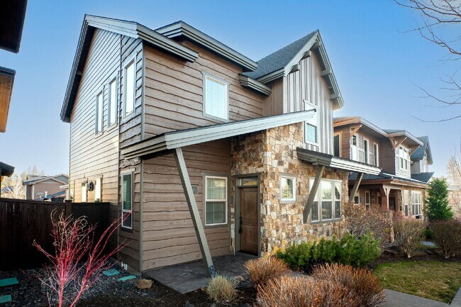 Building Photo - Attractive 3-bed Home in Southwest Bend