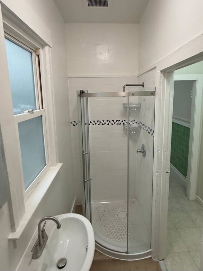 Building Photo - M33