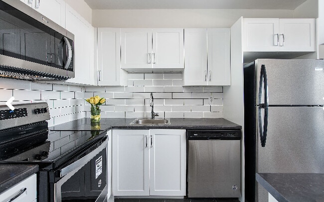 Building Photo - Brockton Apartments